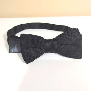 H&M black classic bowtie